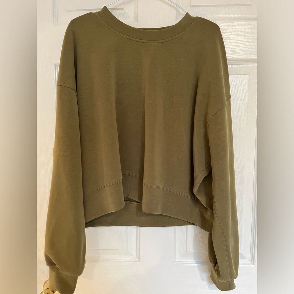 Soft streme Perfectly oversized cropped crew